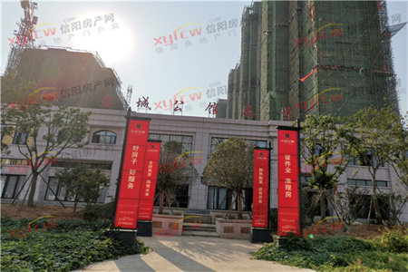 八喜温馨苑1楼中装带车库2室2厅1卫86㎡47万